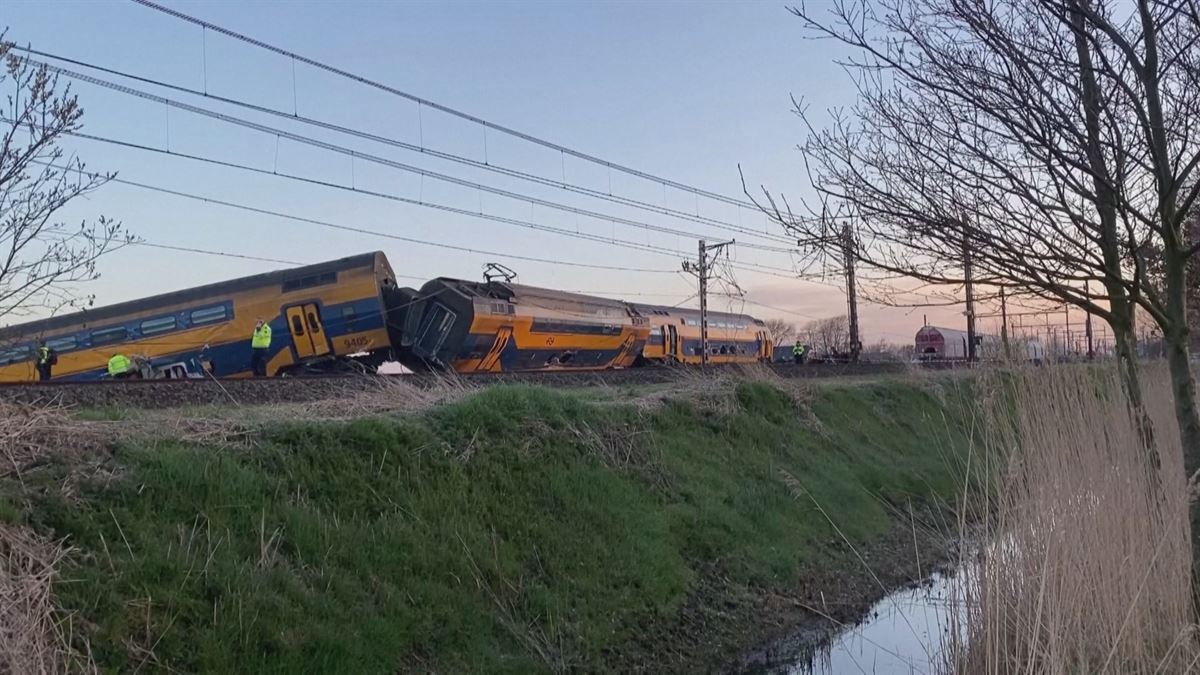El tren accidentado. Imagen obtenida de un vídeo de Agencias.