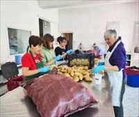 Zaporeak recibe 14 000 kilos de alimentos para las personas refugiadas en las islas griegas