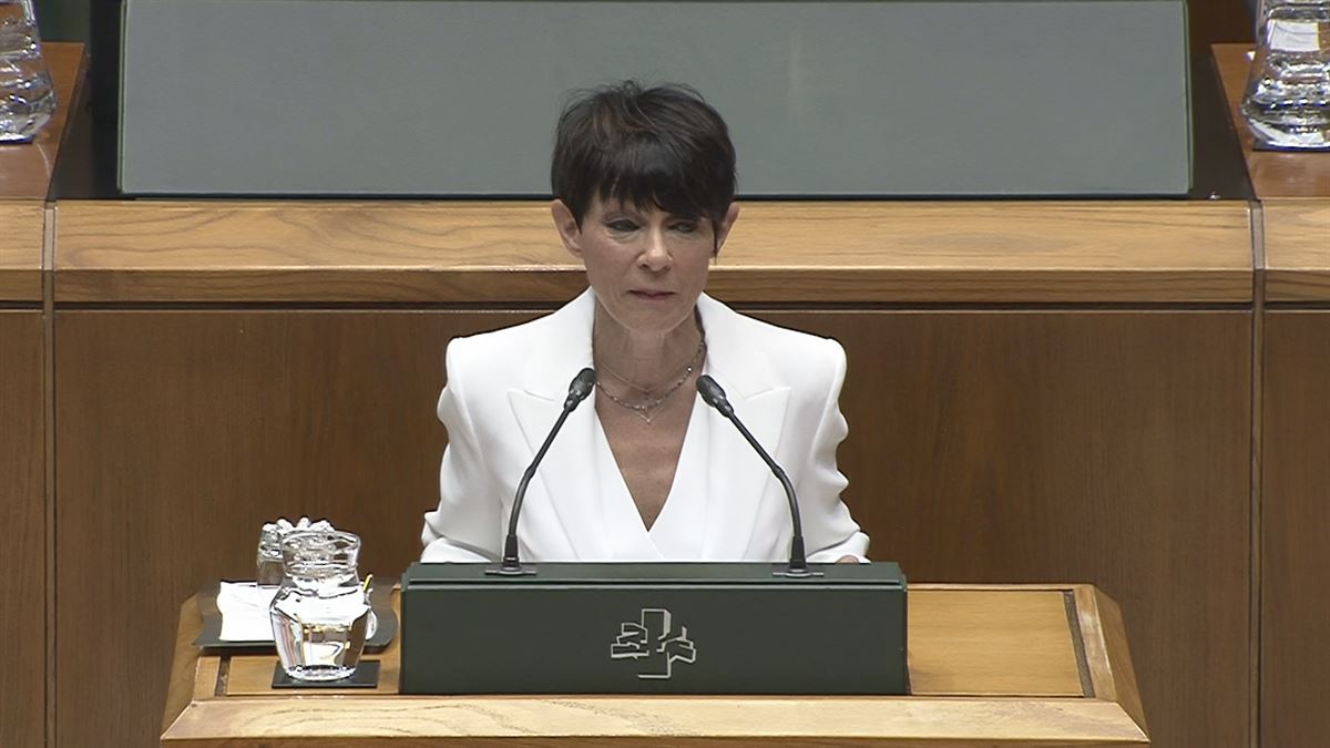 Maddalen Iriarte. Imagen obtenida de un vídeo del Parlamento Vasco.