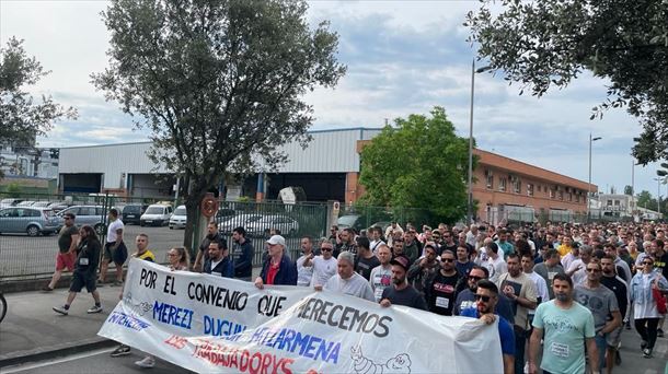 La Huelga De Michelin Alcanza Un De Seguimiento En Los Talleres De