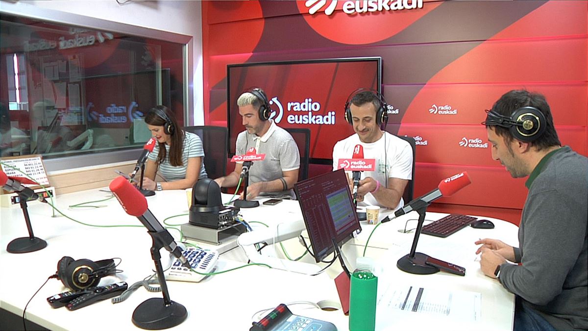 Radio Euskadiko "Parlamento en las Ondas" irratsaioa. Argazkia: EITB MEDIA