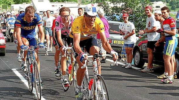 Homenaje a los veteranos vascos del Tour de Francia