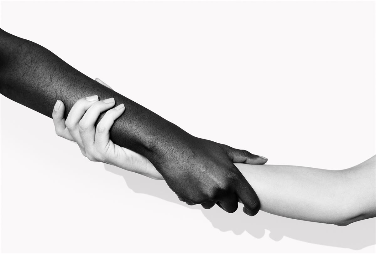 SOS Racismo propone abordar la realidad del racismo de forma transversal. Foto: Freepik