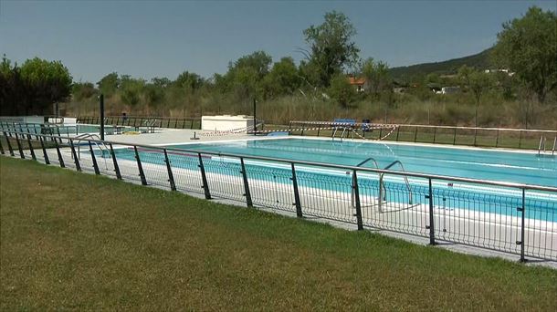 Muere Ahogado Un Ni O De A Os De Bizkaia En Una Piscina Del Municipio