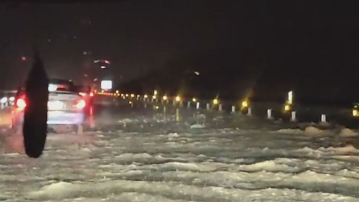 Carreteras inundadas. Imagen obtenida de un vídeo de Agencias.