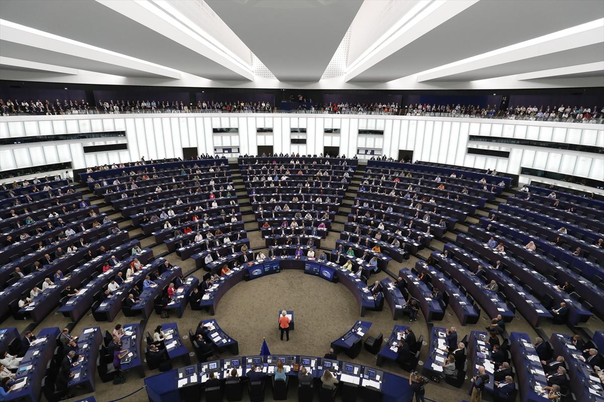 La Eurocámara, hoy, durante el discurso de Von der Leyen. EFE