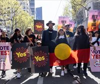 Miles de australianos se manifiestan por reconocer a los aborígenes en la Constitución