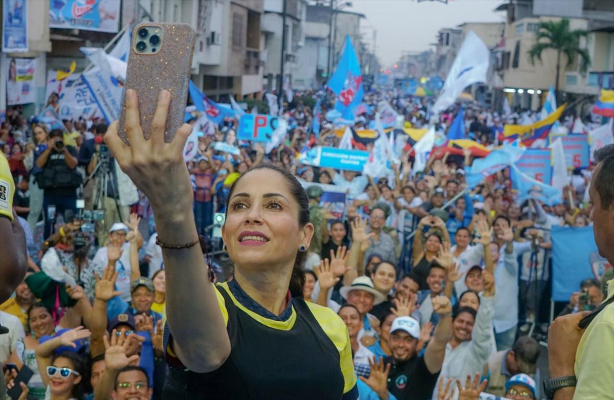 La candidata del Movimiento Revolución Ciudadana, Luisa González. Foto: Efe