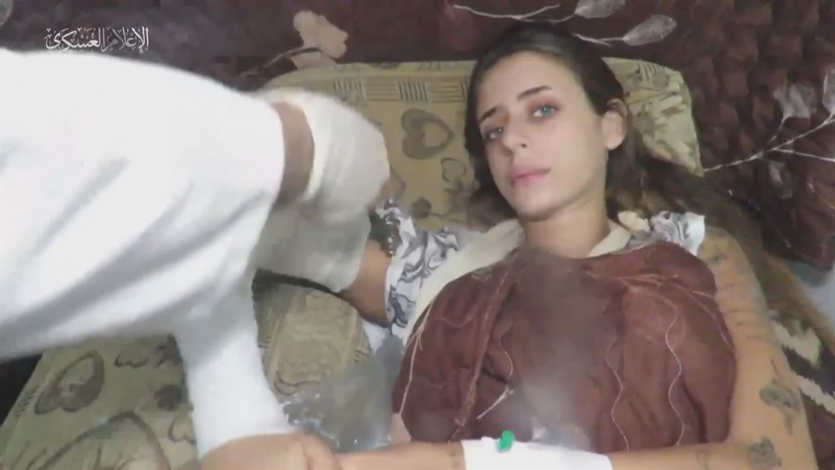 La joven secuestrada. Imagen obtenida de un vídeo de Agencias.