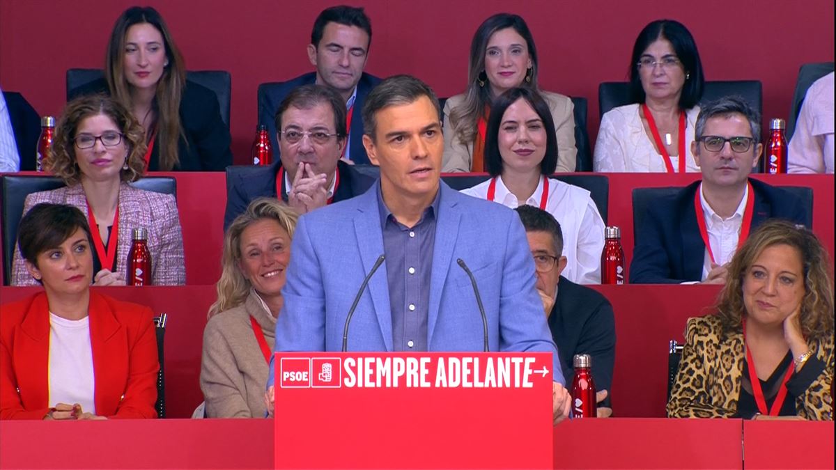 Cerdán, Sánchez y Montero, en el Comité Federal del PSOE. FOto: Efe