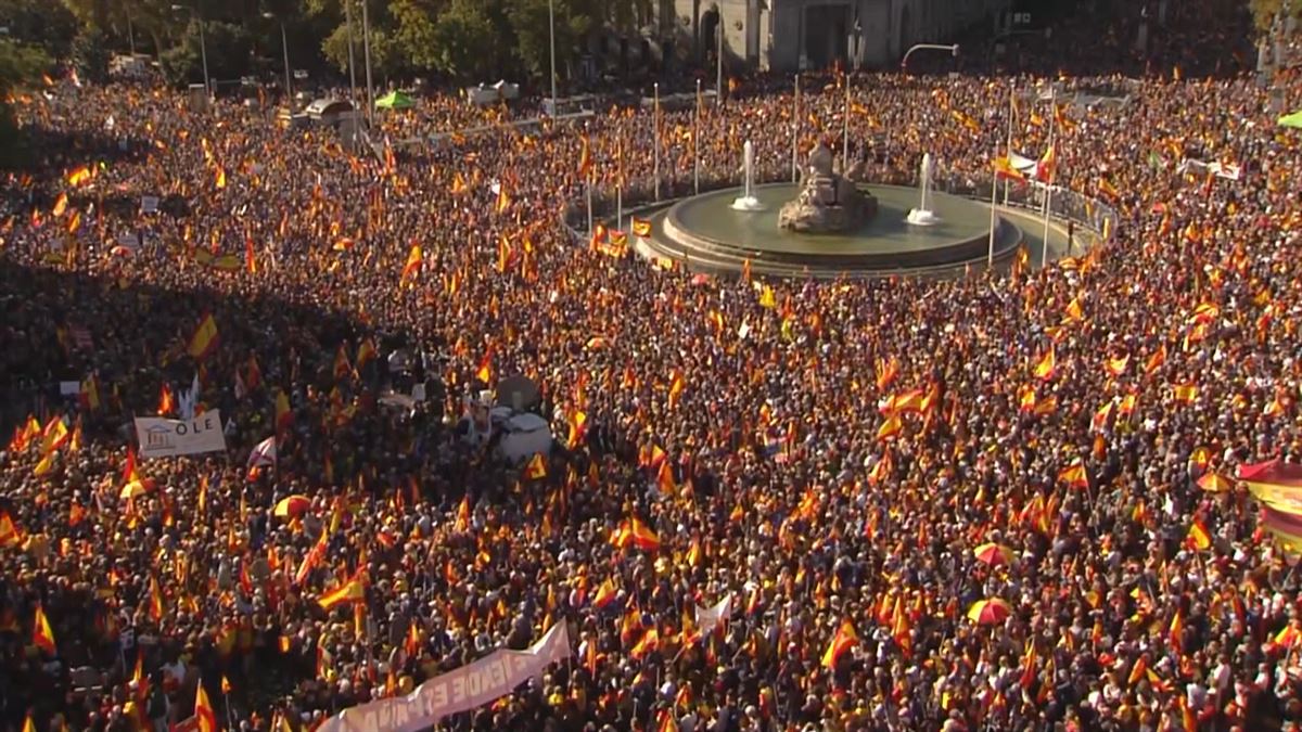 La derecha y la extrema derecha se unen en una nueva protesta en Madrid contra la Ley de Amnistía