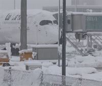 La nieve complica la situación en los aeropuertos centroeuropeos