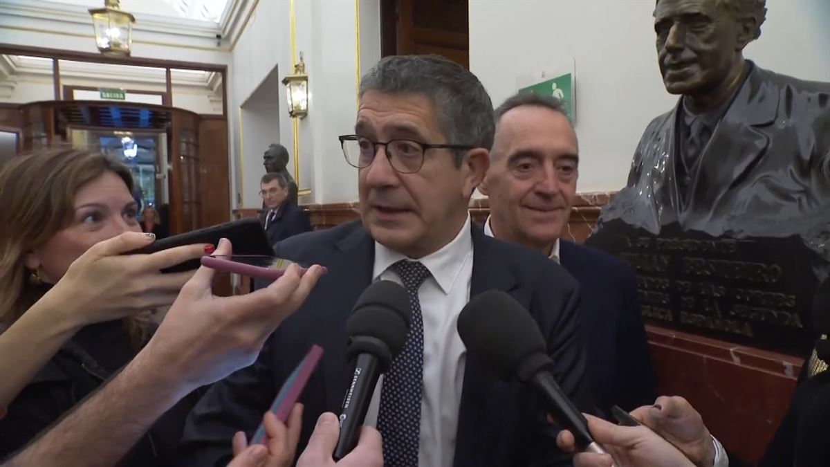 López niega haber pactado la moción de censura en Pamplona con EH Bildu antes de la investidura de Sánchez