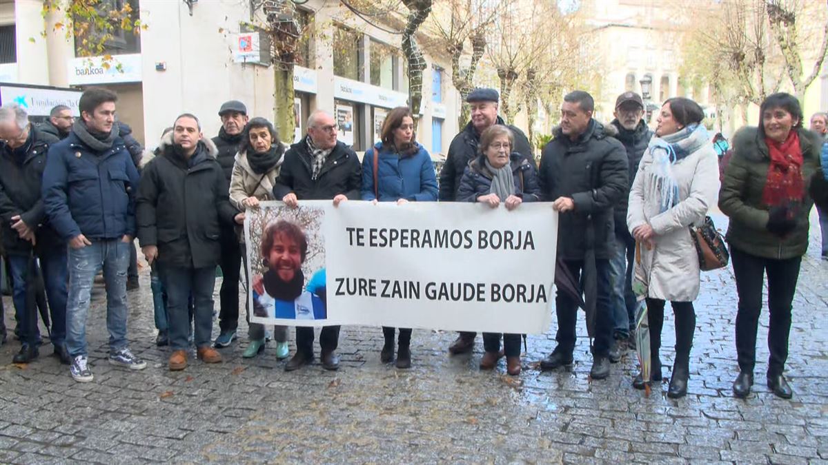 Acto en recuerdo de Borja Lázaro. Imagen obtenida de un vídeo de EITB MEDIA