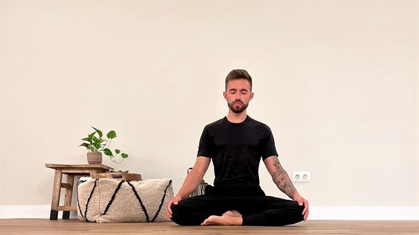 Peter Marina, profesor de Yoga.