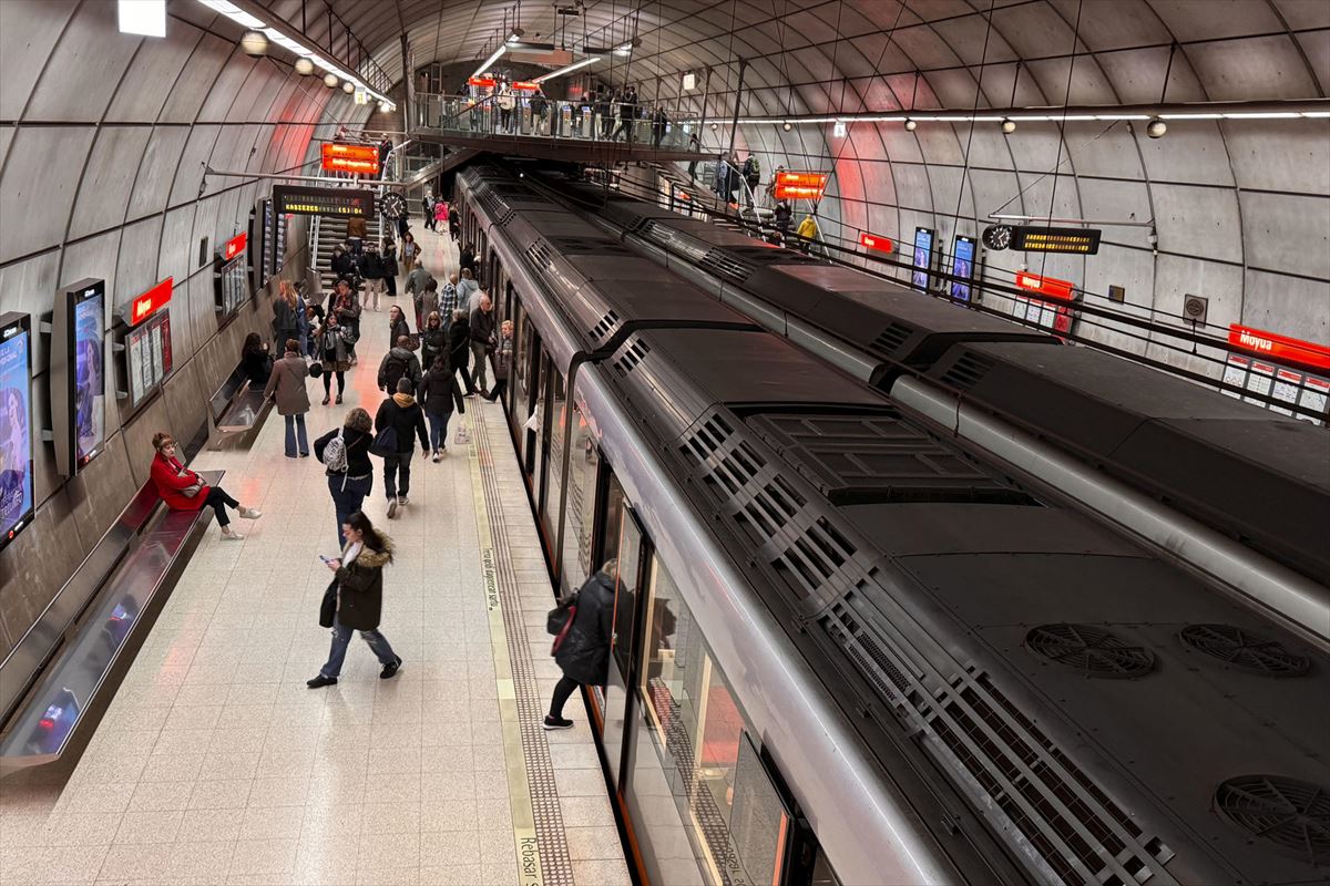 Metro Bilbao reforzará el servicio de noche del 6 de abril 