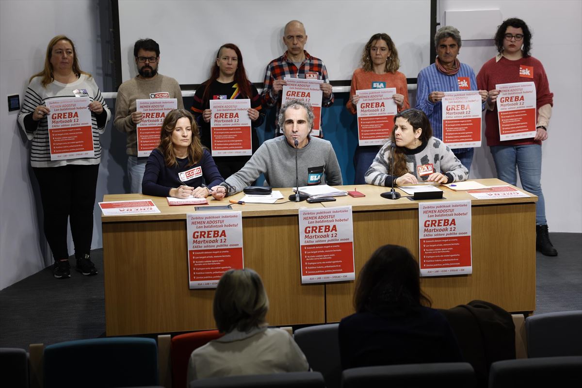 Comparecencia de los sindicatos convocantes, el 13 de febrero, en Bilbao
