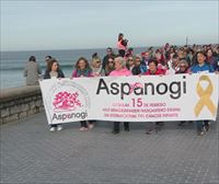 Cientos de personas participan en la XI marcha nórdica organizada por Aspanogi