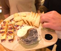 De frescos a ahumados: Degustamos una tabla de quesos en la quesería Cuartoymitad de Bilbao