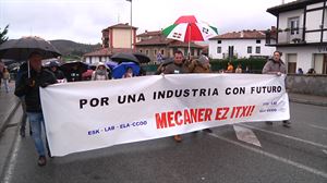 Imagen de archivo de una manifestación en contra del ERE de Mecaner. Foto: EITB MEDIA