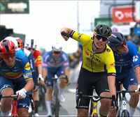 Kooijek irabazi du Paris-Nizako lehen etapa, eta liderraren elastikoa jantzi du