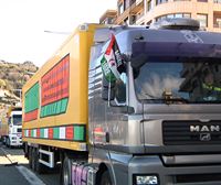 Una caravana de camiones con ayuda humanitaria para refugiados saharauis parte desde San Sebastián