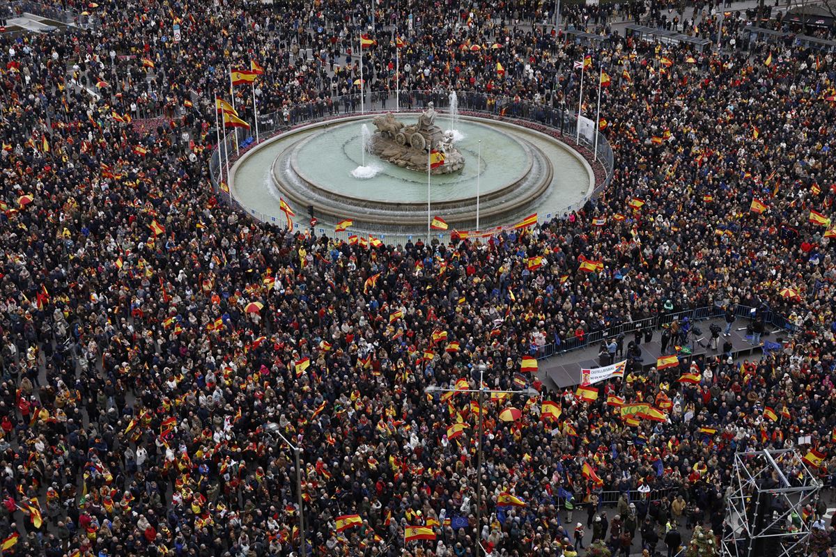 Concentración en la Plaza Cibeles de Madrid. Foto: EFE