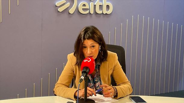 Laura Garrido: "Sanchezek bere ustelkeria auizak ezkutatzeko erabiltzen du Ayusoren bikotekidearena".