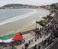 Multitudinaria manifestación en San Sebastián para denunciar el genocidio en Palestina