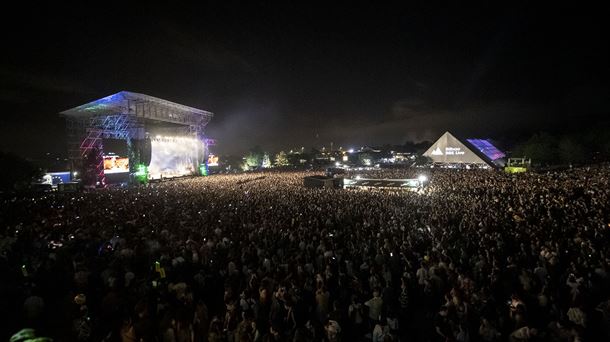 Bibao BBK Live 2023, durante la actuación de Massive Attack. Foto: Óscar L. Tejeda