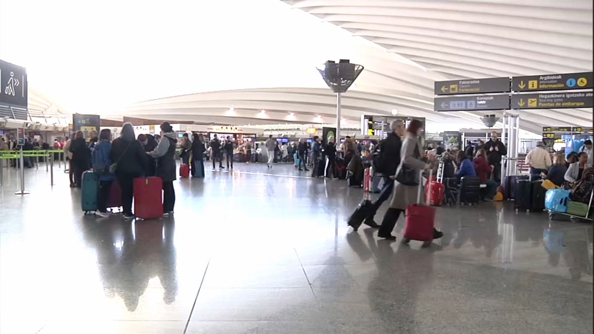 Aeropuerto de Bilbao. Imagen obtenida de un vídeo de EITB Media.
