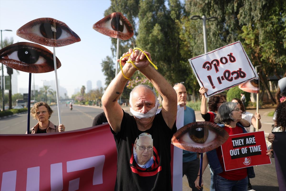 Familiares de rehenes protestan contra Netenyahu. EFE. 