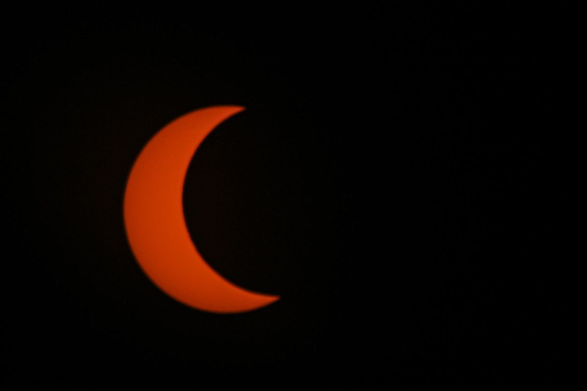 Foto del eclipse solar de 2023. EFE