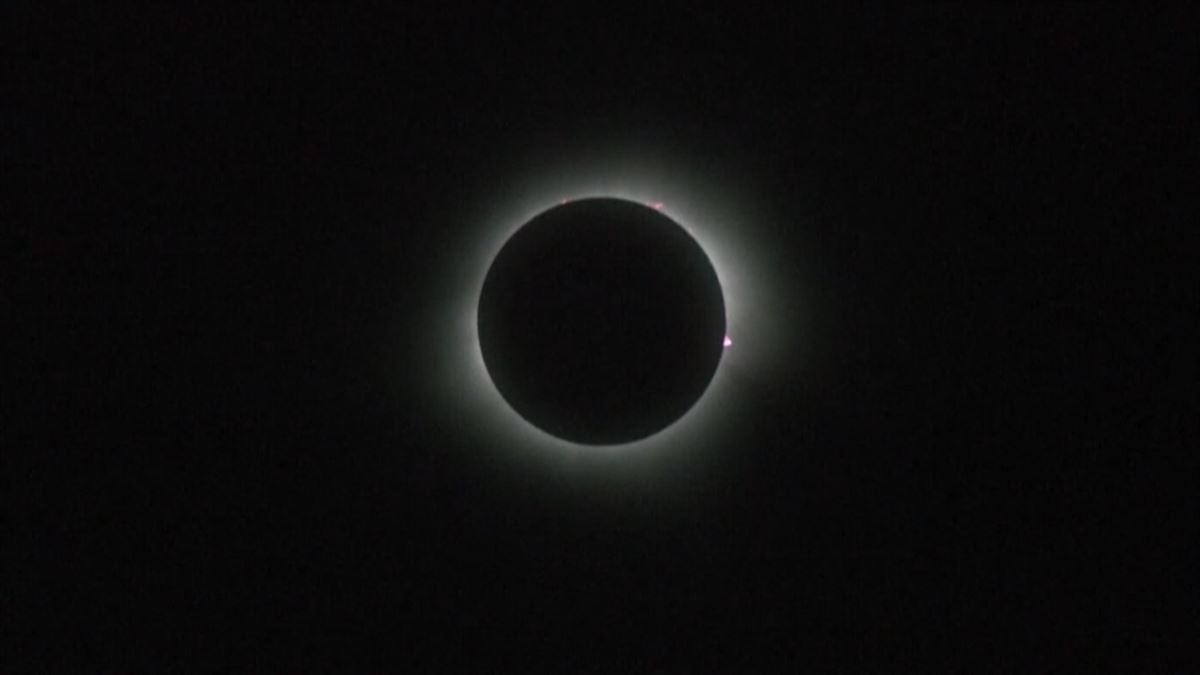 El eclipse. Imagen obtenida de un vídeo de Agencias.
