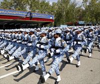 Irán exhibe su Ejército en desfiles militares en medio de las tensiones con Israel 
