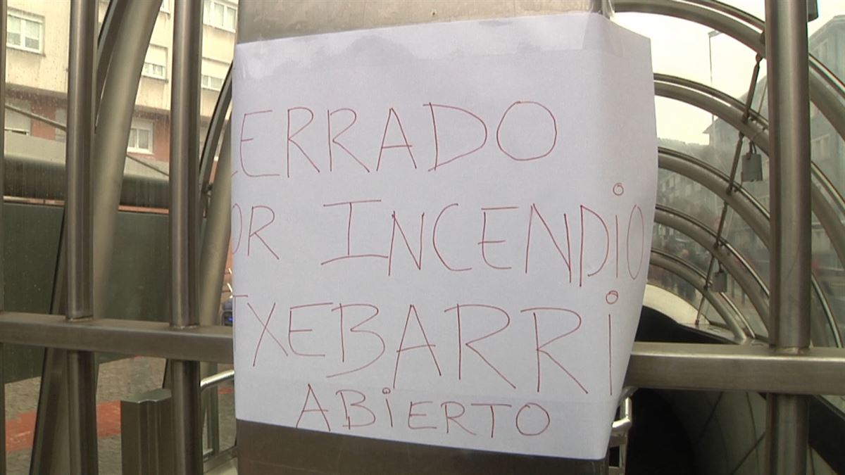 Estación de Metro Bilbao cerrada. Imagen obtenida de un vídeo de EITB Media.
