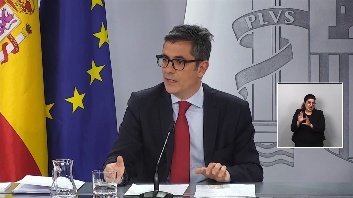Felix Bolaños Espainiako Justizia ministroa, Ministro Kontseiluaren osteko agerraldian