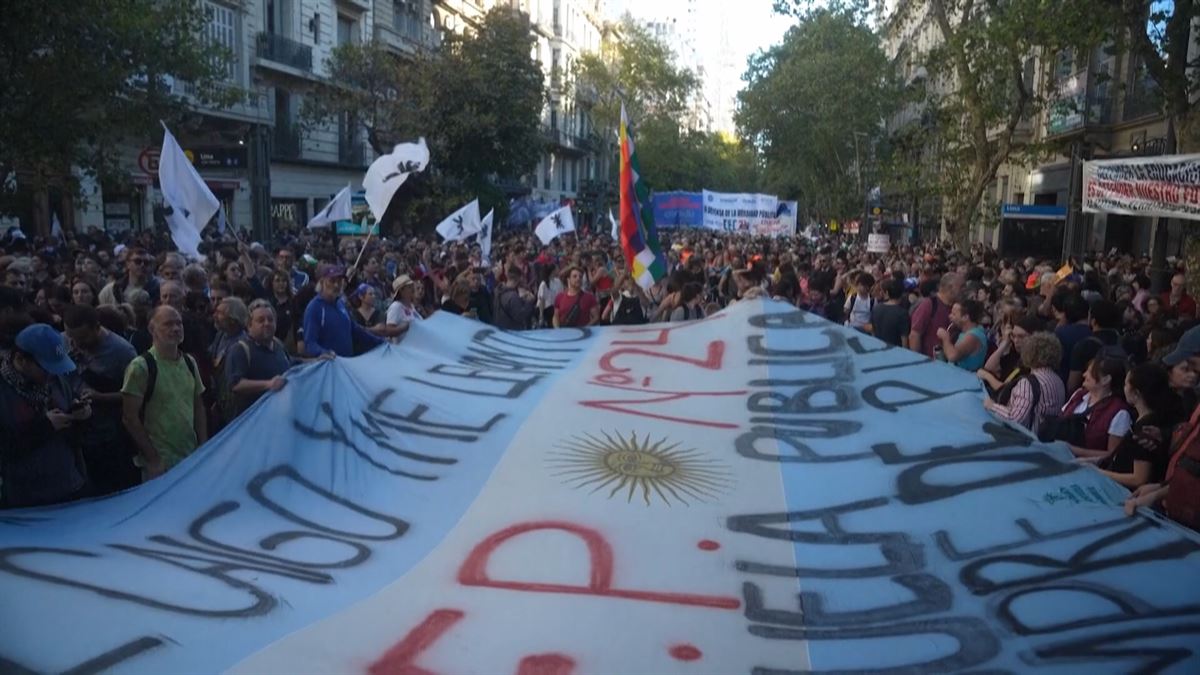 Manifestación en Buenos Aires. Imagen obtenida de un vídeo de EITB Media.