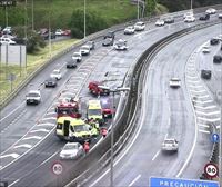 Restablecido el tráfico tras el corte de dos carriles en la A8 en Bilbao en sentido Irun, por un accidente
