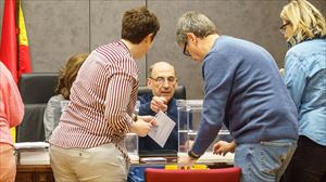 El voto CERA no altera el reparto de escaños de las elecciones autonómicas del 21 de abril