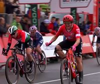 Resumen de la 2ª etapa de la Vuelta a España con victoria de Alison Jackson