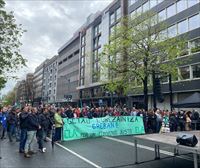 Hainbat manifestaziok Euskal Herri osoko kaleak hartu dituzte Maiatzaren Lehenean