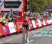 Kristen Faulknerrek irabazi du Espainiako Vueltako laugarren etapa; Marianne Vosek jantzi du maillot gorria