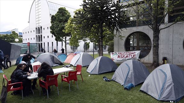 Acampada en la Universidad Pública de Navarra