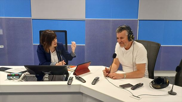 Ramón Gener en Radio Euskadi con Itxaso Güemes