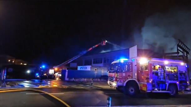 Incendio en Irun. Foto: Bomberos Euskadi