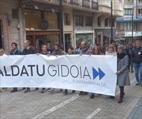 Una gran movilización pide al Gobierno Vasco priorizar el euskera en las políticas culturales y audiovisuales