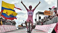 Tadej Pogacar firma una nueva exhibición y gana la etapa reina del Giro de Italia