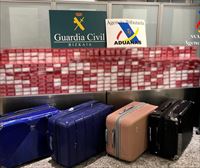 Intervienen 6000 cajetillas de tabaco no declaradas en el aeropuerto de Bilbao