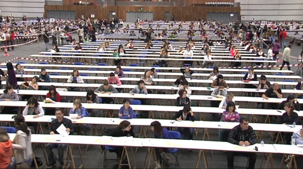 Hezkuntza oposaketak: 'asko ikasteaz gain, zortea behar da'